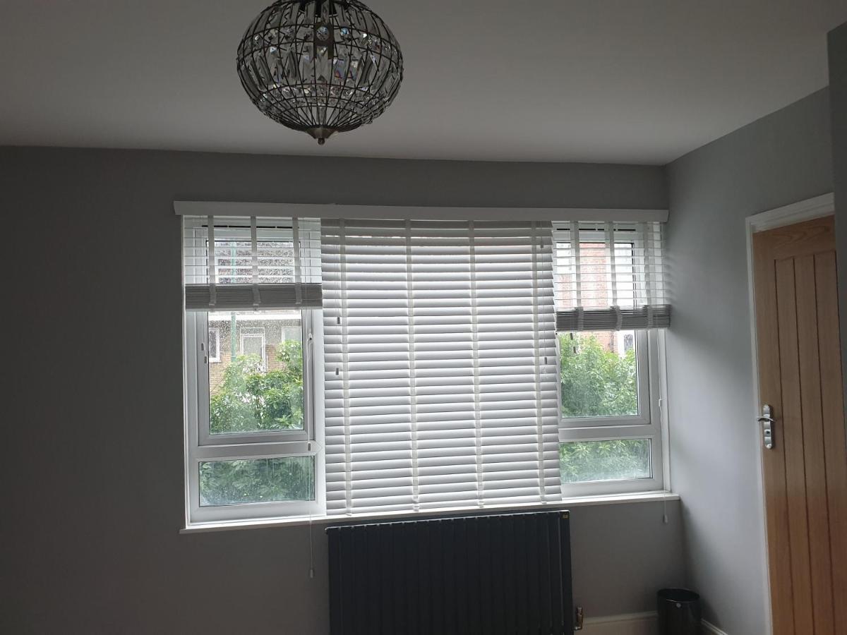 Arsenal Highbury & Islington Beautifully Presented Bed & Breakfast London Exterior photo